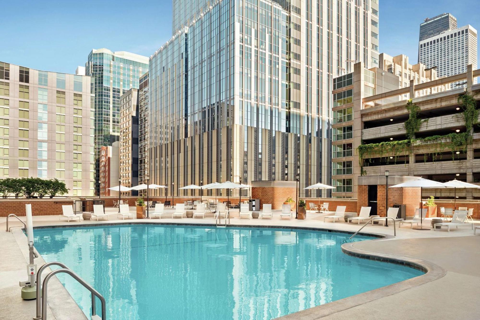 מלון Hilton Grand Vacations Club Chicago Magnificent Mile מראה חיצוני תמונה
