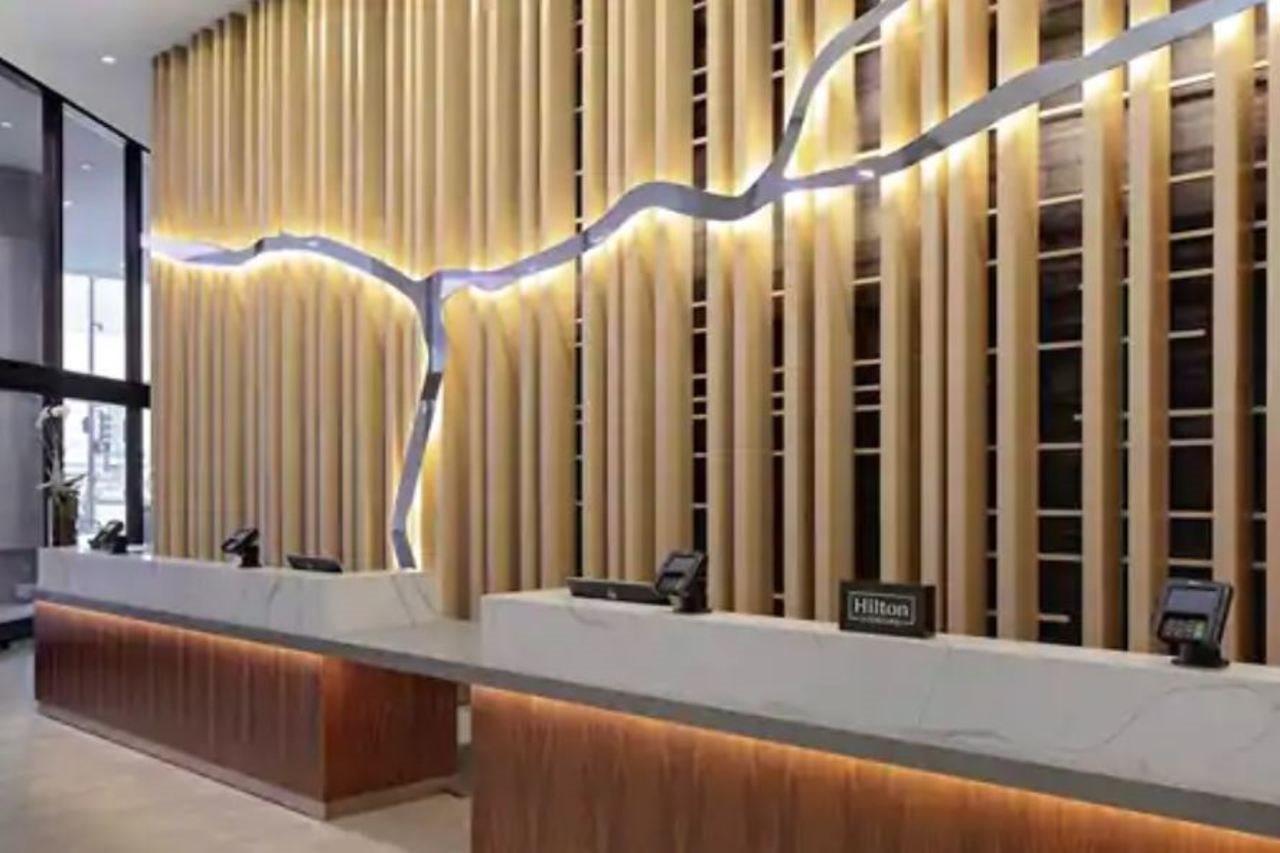 מלון Hilton Grand Vacations Club Chicago Magnificent Mile מראה חיצוני תמונה